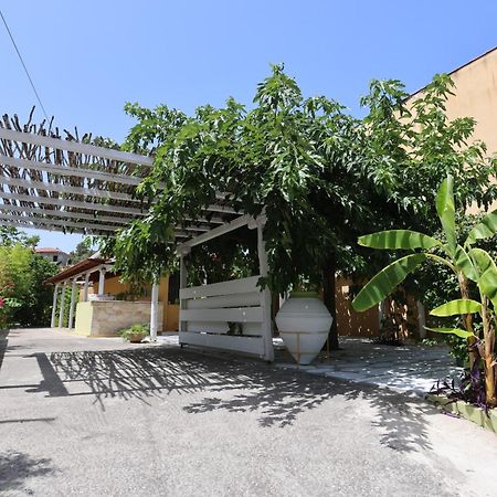 Madlen Apartments Nea Skioni Zewnętrze zdjęcie